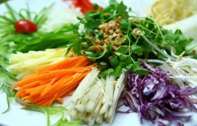 Chay - Mặn Trong Ẩm Thực Phật Giáo