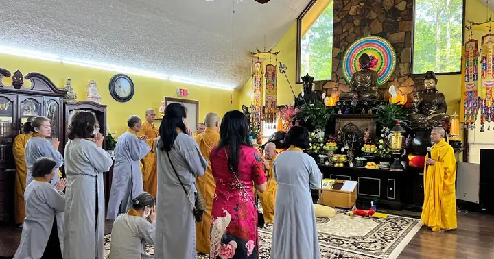 Hình Ảnh | Lễ Trì Tụng Chú Đại Bi, Cầu Nguyện Cho Lễ Phật Đản ...