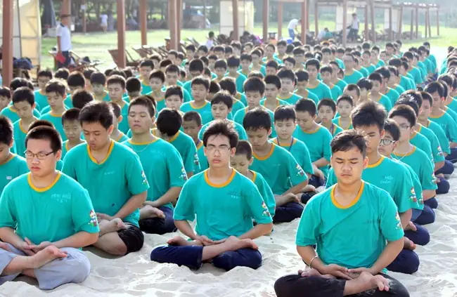 Ảnh Phật Ngồi Thiền