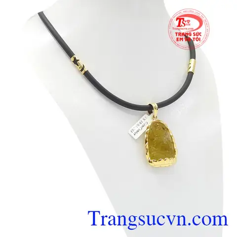 What Are The Characteristics Of The Image Of The Great Japanese Buddha?