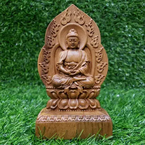 What Are The Characteristics Of The Image Of The Great Japanese Buddha?