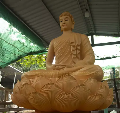 Mời Quý Phật Tử Hoan Hỷ Xem Những Hình Ảnh Của Phật Tổ Như Lai Đẹp Nhất Đã Được Trần Gia Chọn Lọc Kỹ Lưỡng: