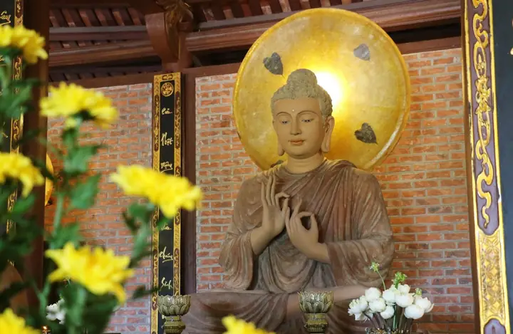 Vãn Cảnh, Lễ Chùa Chúng Ta Cần Chú Ý Những Biển Hiệu Cảnh Báo Nhắc Nhở, Tôn Trọng Yêu Cầu Và Thói Quen Của Tăng Chúng Trong Nơi Thờ Tự.