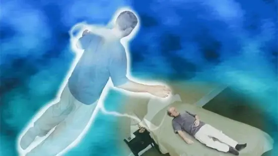 Ánh Sáng Màu Sắc Thấy Ở Giai Đoạn Trung Ấm