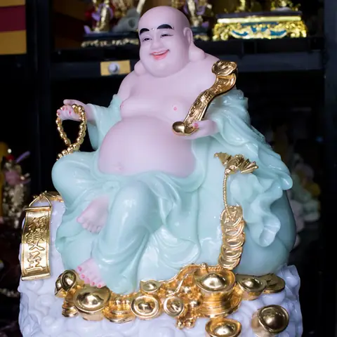 Ảnh Tượng Phật Di Lặc Đẹp Được Chế Tác Bằng Chất Liệu Gì?