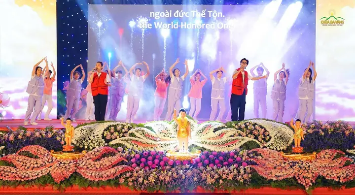 Bài 1: Vạn Con Tim Cùng Hát Mừng Đức Phật Đản Sinh