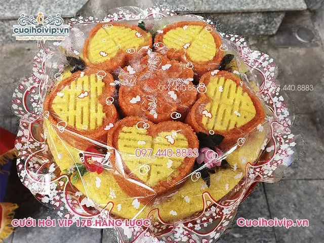 Tráp Xôi Gấc Nghệ Thuật – Sắc Đỏ May Mắn