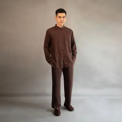 Bộ Cư Sĩ Nam Nút Nhựa Tay Dài Vải Linen, Màu Nâu Đen, Nhiều Size