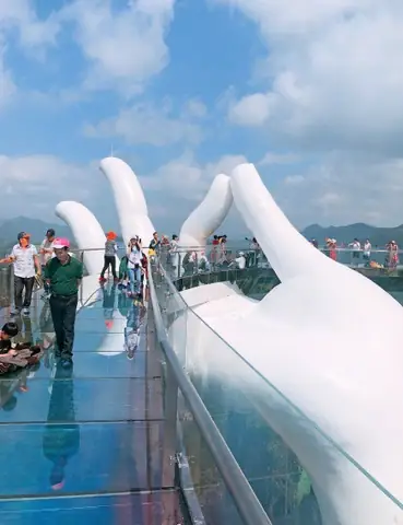 Bàn Tay Phật Ngọc Thái Hồng Tiên Thủ Trung Quốc Trong Ảnh Check-in Của Du Khách