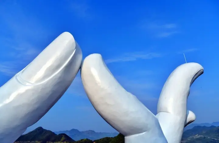 Bàn Tay Phật Ngọc Thái Hồng Tiên Thủ Trung Quốc Trong Ảnh Check-in Của Du Khách