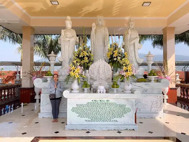 Ưu Điểm Của Mẫu Bàn Thờ Phật Bằng Đá