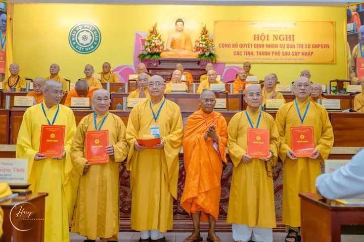Giáo Hội Công Bố Nhân Sự Ban Trị Sự Phật Giáo Các Tỉnh Thành Phía Nam Sau Sáp Nhập