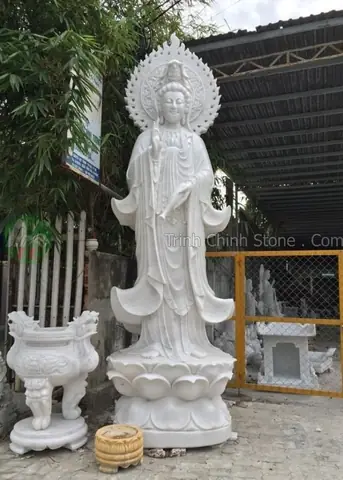Mẫu Tượng Quan Âm Đứng Bằng Đá Giá Tốt
