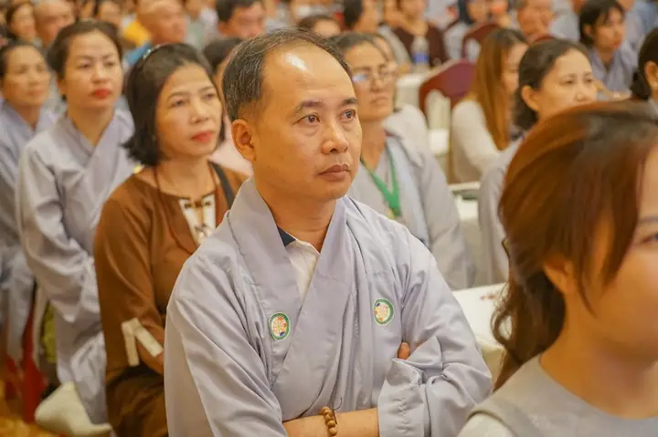 “muốn Bảo Vệ Phật Pháp Thì Tự Thân Chúng Ta Phải Sống Đúng Với Chánh Pháp”