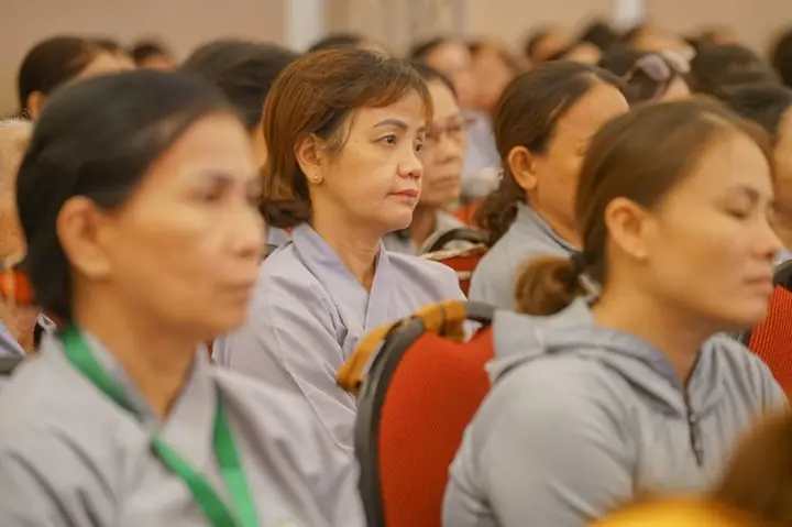 “muốn Bảo Vệ Phật Pháp Thì Tự Thân Chúng Ta Phải Sống Đúng Với Chánh Pháp”