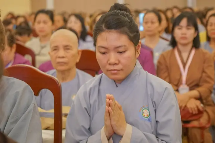 “muốn Bảo Vệ Phật Pháp Thì Tự Thân Chúng Ta Phải Sống Đúng Với Chánh Pháp”