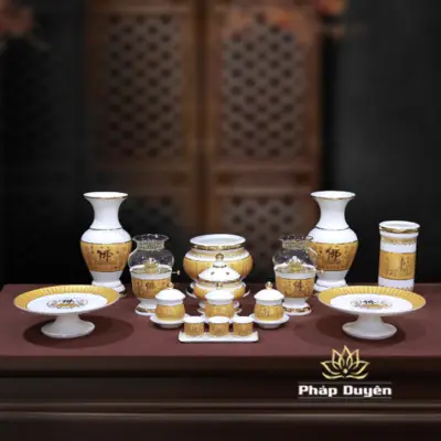 Alternative View Of Bộ Đồ Thờ Sứ Trắng Tâm Kinh Vàng
