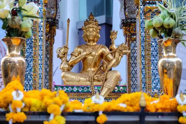 Bùa Phật Tứ Diện Là Gì? Ý Nghĩa, Phân Loại Và Cách Sử Dụng Trong Tâm Linh