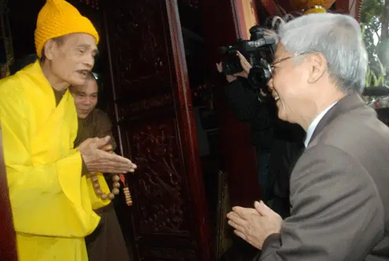 Buôn Tăng Bán Phật