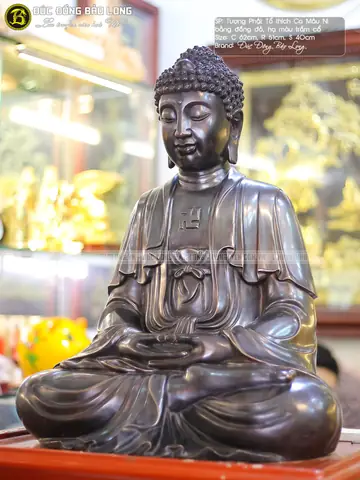 Tượng Có Màu Sắc Trầm Cổ Có Chiều Sâu