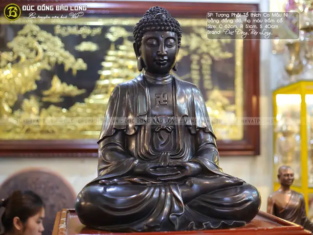 Tượng Phật Thích Ca Bằng Đồng Đỏ Cao 62cm Màu Trầm Cổ Thích Hợp Với Những Không Gian Nào?