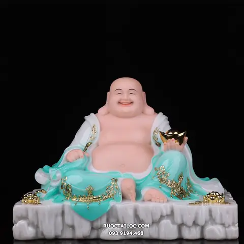 Hình Ảnh Đức Phật Di Lặc Trong Tư Thế Ngồi Nằm Thoải Mái