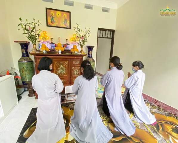 Nếu Như Tâm Chân Thành, Vừa Tụng Kinh Đã Phát Sinh Chuyển Biến, Bởi Vì Phật Nói “tất Cả Duy Tâm Tạo”.