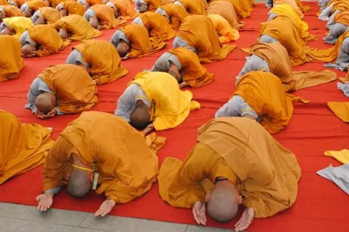 Cách Lạy Phật Đúng Nhất Mang Lại Nhiều Ơn Ích Khi Đi Lễ Chùa - Tạp ...