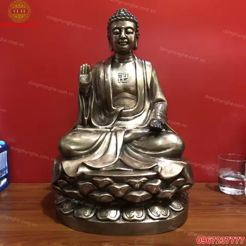 Cách Thỉnh Tượng Phật A Di Đà Mang Lại Bình An, May Mắn Cho Gia Chủ