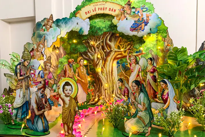 Cách Trang Trí Xe Hoa Phật Đản Mới Mẻ Với Thiết Kế Vườn Lâm Tỳ Ni