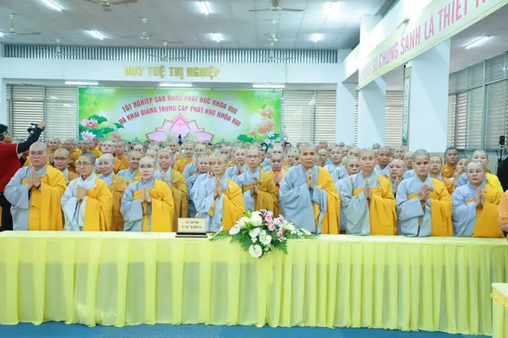 Tp.hcm: Lễ Tốt Nghiệp Cao Đẳng Phật Học Khóa 8 & Khai Giảng Trung Cấp Phật Học Khóa 16