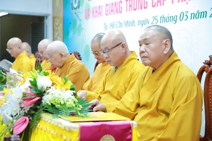 Tp.hcm: Lễ Tốt Nghiệp Cao Đẳng Phật Học Khóa 8 & Khai Giảng Trung Cấp Phật Học Khóa 16