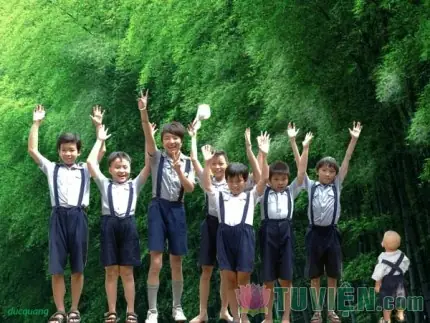 Châm Ngôn Và Năm Điều Luật Của Gia Đình Phật Tử Việt Nam