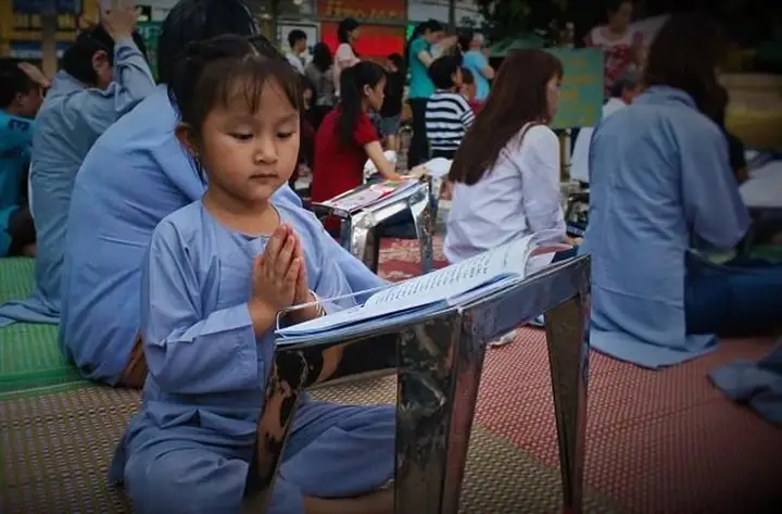 Lợi Ích Của Việc Cho Trẻ Em Nghe Kinh, Chú