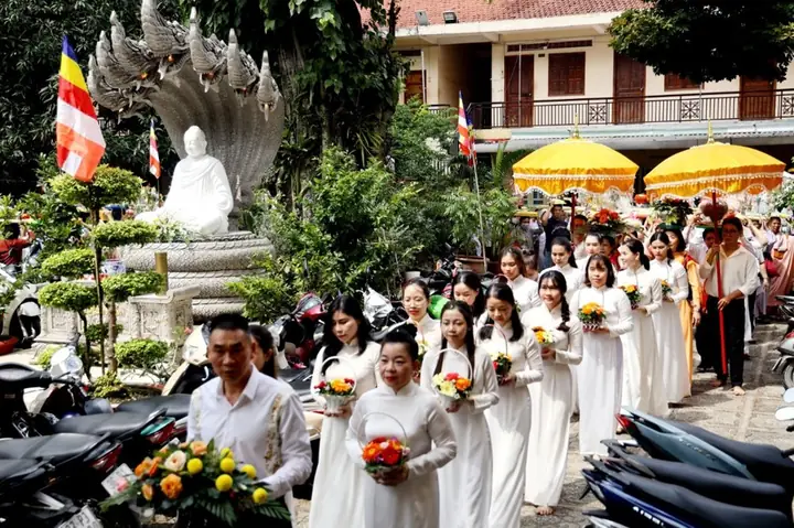 Tphcm: Đại Lễ Dâng Y Kathina 2023 Tại Chùa Phật Bảo - Phật Sự ...