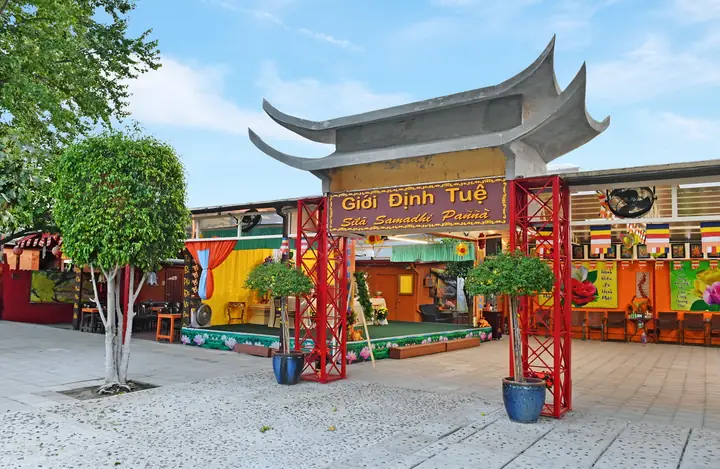 Chùa Pháp Vân, Pomona - Ngôi Chùa Phật Giáo Nguyên Thủy Việt Nam Đầu Tiên Tại Hoa Kỳ.