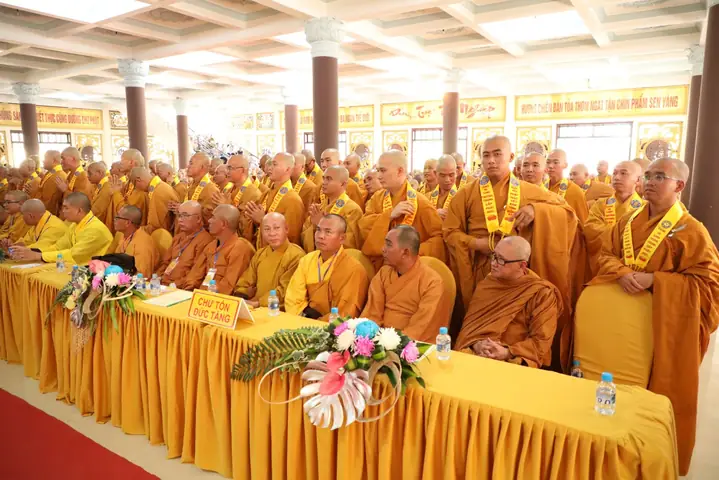 Đồng Nai: Trường Trung Cấp Phật Học Tổ Chức Lễ Phát Văn Bằng Tốt Nghiệp Khóa Ix (2020 - 2023), Giới Thiệu Khóa X Và Khai Giảng Khóa Xi