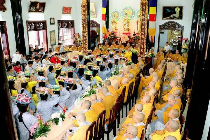 Bình Dương: Chùa Phật Học Trang Nghiêm Tổ Chức Đại Lễ Vu Lan ...