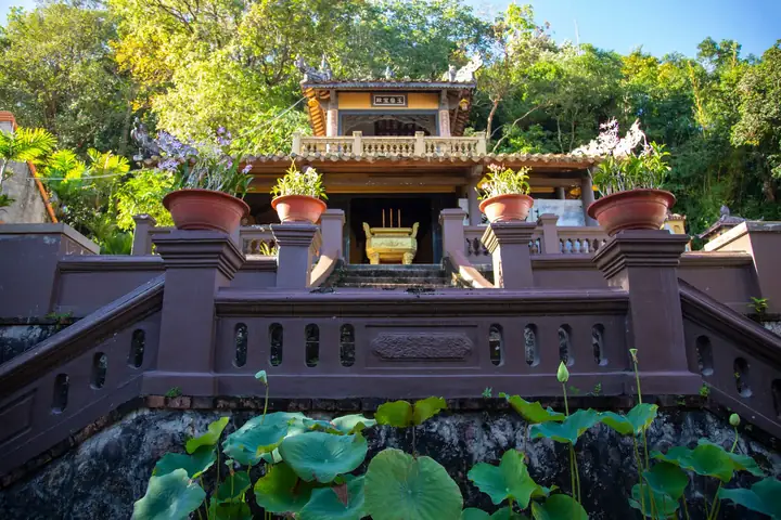 Ghé Thăm 3 Ngôi Chùa Nổi Tiếng Ở Hà Tiên