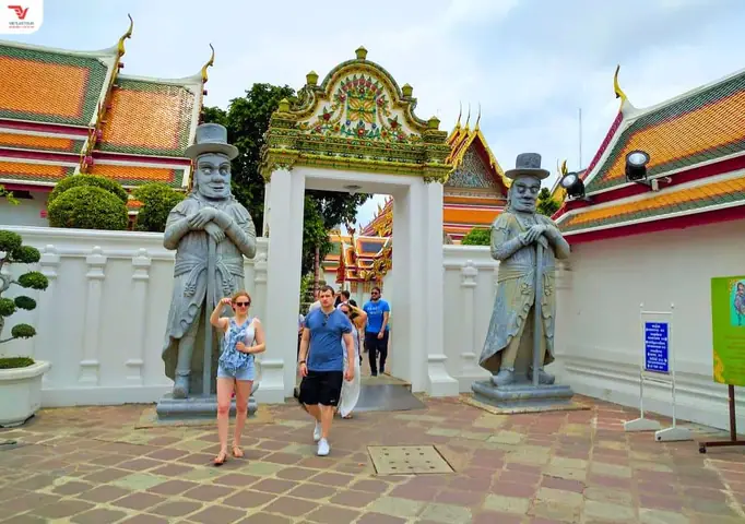 Vẻ Đẹp Kiến Trúc Của Chùa Phật Nằm Ở Thái Lan