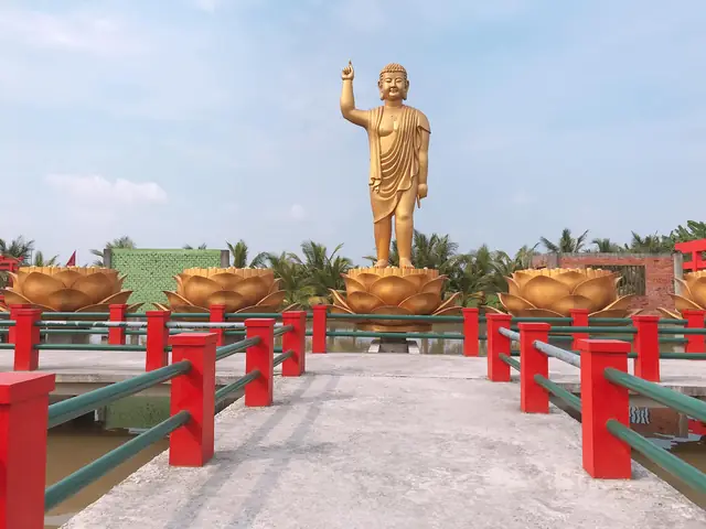 Vãn Cảnh Chùa Phật Học 2 - Điểm Du Lịch Tâm Linh Nổi Tiếng Sóc Trăng