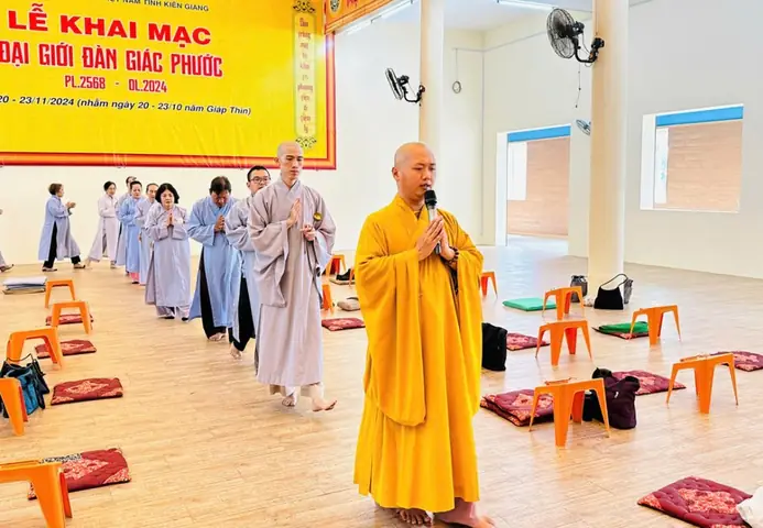 Kiên Giang: Khóa Tu “bát Quan Trai” Tại Chùa Phật Quang Phổ Chiếu, Một Ngày Tu Học An Lạc