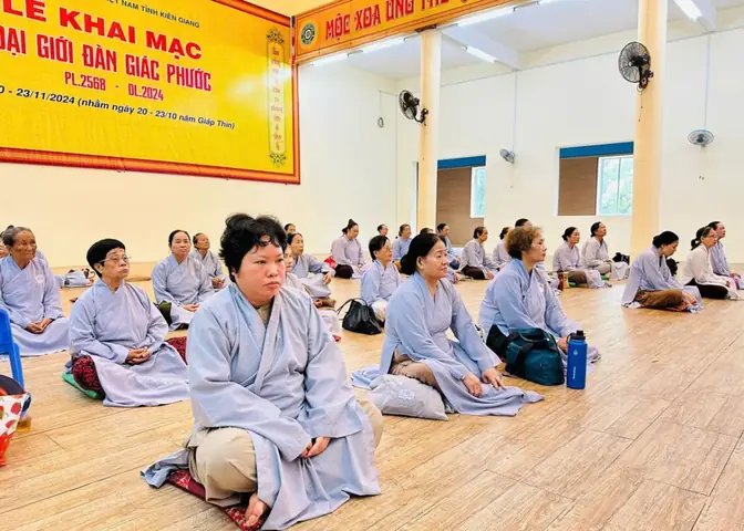 Kiên Giang: Khóa Tu “bát Quan Trai” Tại Chùa Phật Quang Phổ Chiếu, Một Ngày Tu Học An Lạc