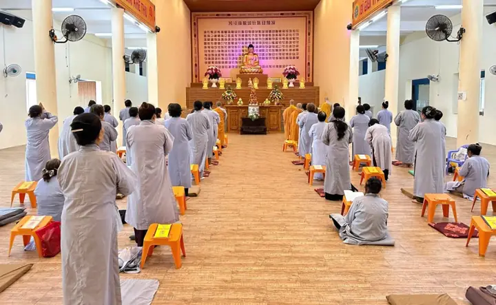 Kiên Giang: Khóa Tu “bát Quan Trai” Tại Chùa Phật Quang Phổ Chiếu, Một Ngày Tu Học An Lạc