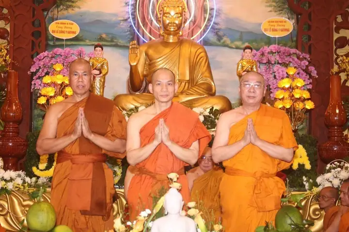 Tp.hcm: Chùa Bửu Quang - Tổ Đình Phật Giáo Nam Tông Kinh Tổ Chức Đại Lễ Dâng Y Kaṭhina 2025