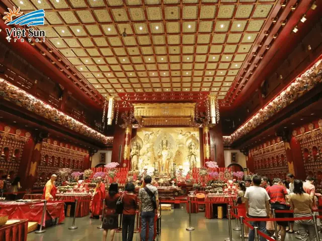 Trải Nghiệm Văn Hóa Và Tâm Linh Tại Chùa Răng Phật Singapore