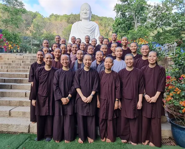 Chúng Thanh Niên Thiền Tôn Phật Quang