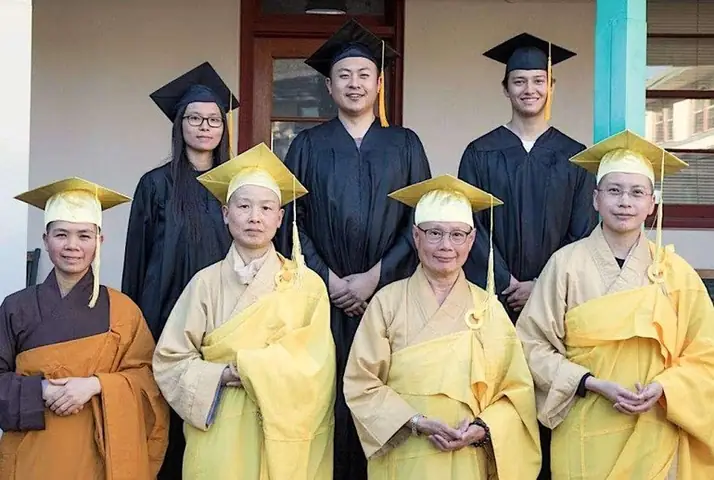 Chương Trình Phật Học: Hành Trình Khám Phá Tri Thức Triết Học & Văn Học Sanskrit