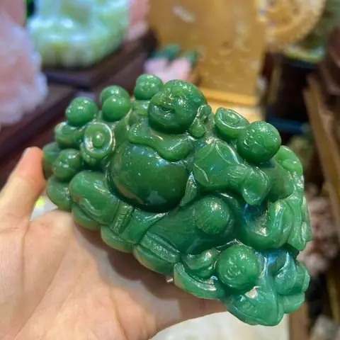 Đặt 2 Tượng Ở Phòng Khách Và Phòng Làm Việc