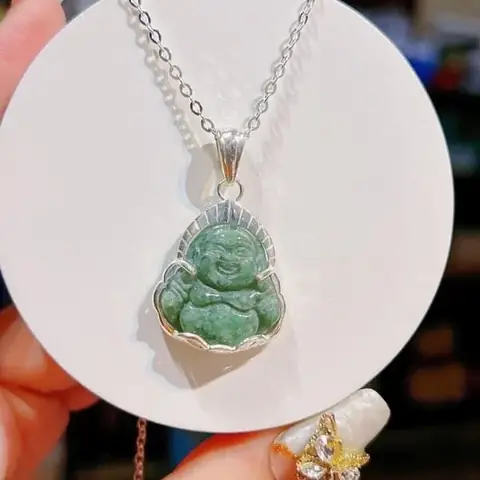 Lợi Ích Khi Đeo Trang Sức Tượng Phật